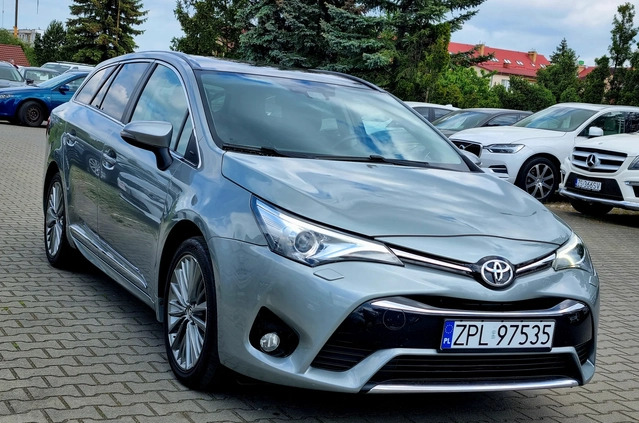 Toyota Avensis cena 59900 przebieg: 190000, rok produkcji 2016 z Drzewica małe 232